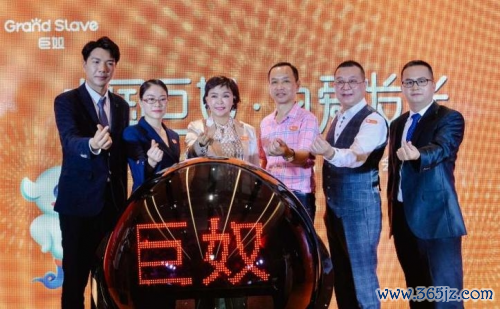 靠近超1亿的儿童青少年近视群体，巨奴光健康：孩子需要有益为他们研发的台灯！